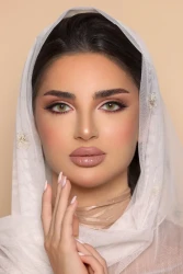 LUMINOUS CONTACT LENSES | OLIVEN